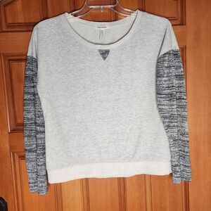 Aeropostale Textured Knit Sweater Black & Crram Size L